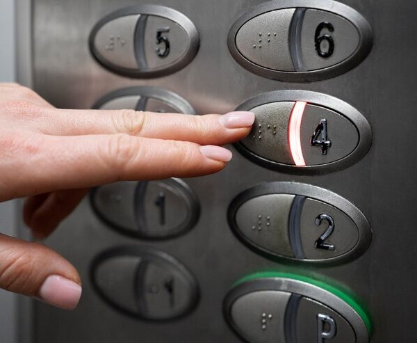 تركيب المصاعد