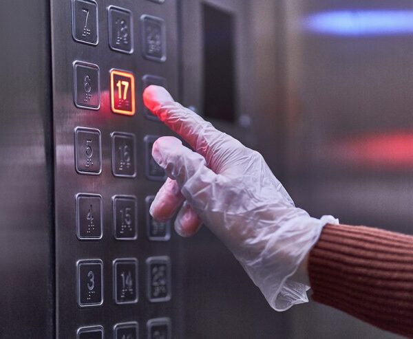 المصاعد المنزلية