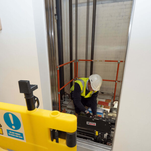 تركيب اسانسيرات