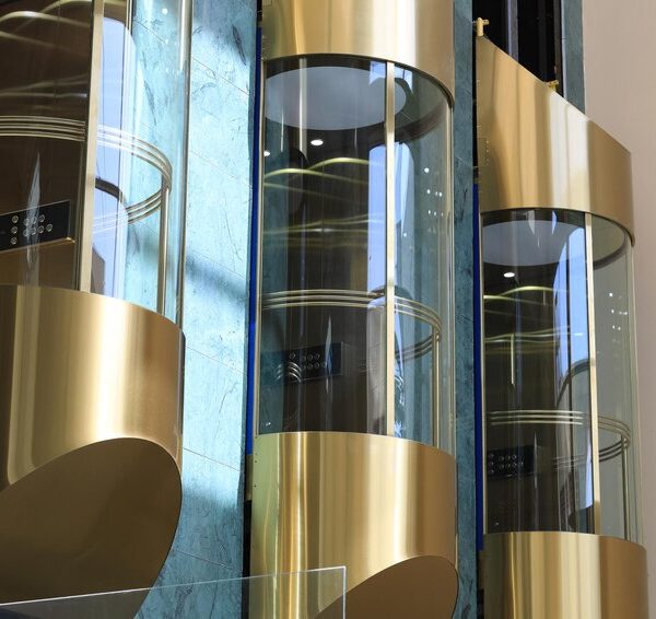 أسانسير خارجي