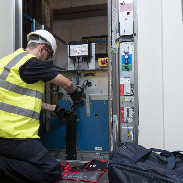 تركيب الأسانسير