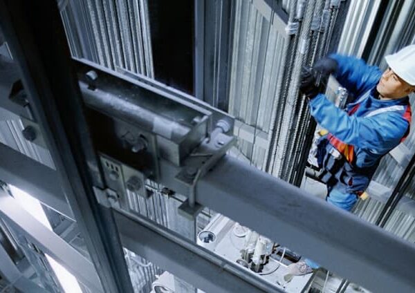 صيانة الأسانسيرات