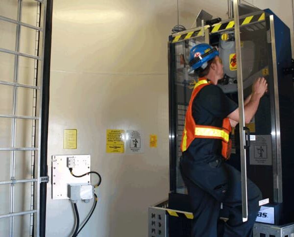 أهم 10 نصائح قبل التعاقد مع شركة تركيب مصاعد