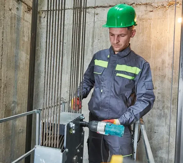 ⚙️ خدمة صيانة المصاعد 24 ساعة في جميع مناطق السعودية