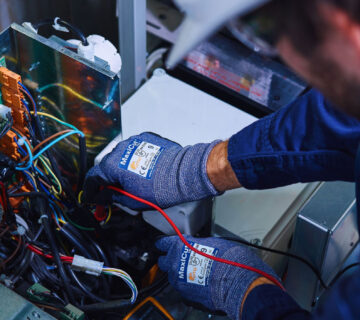 كل خطوة في اختيار شركة تركيب مصاعد تصنع فرق كبير في الأمان