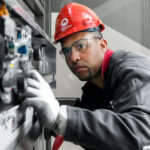 أخطاء لازم تتجنبها عند اختيار شركة تركيب مصاعد