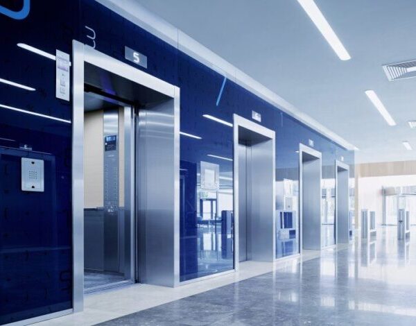 هل تعلم كيف تحافظ على سلامة مصعدك من خلال الصيانة الدورية؟