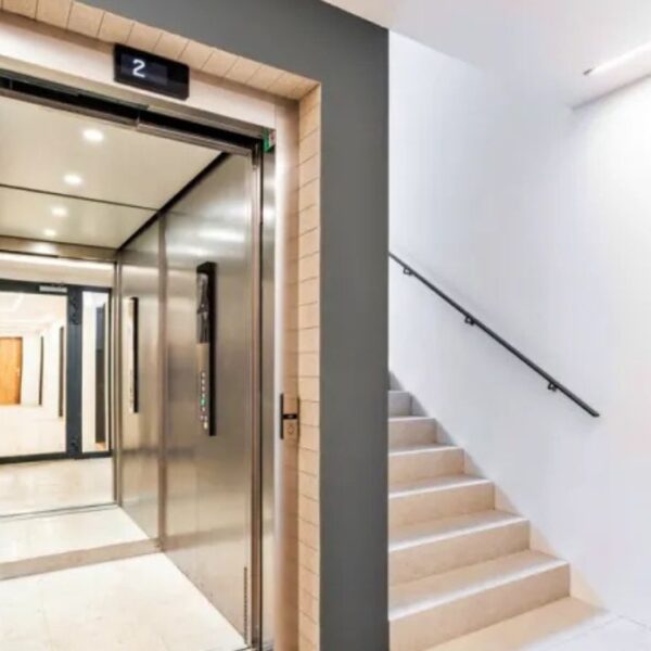 أحدث تقنيات المصاعد الحديثة وتأثيرها على توفير الطاقة